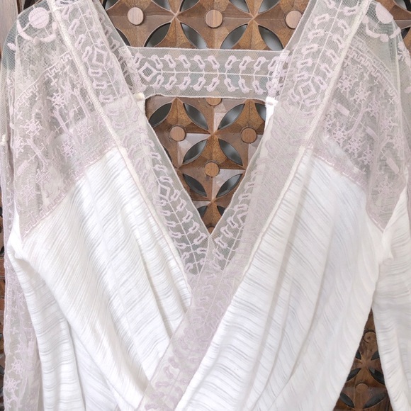 Pretty Free People top - Picture 3 of 13